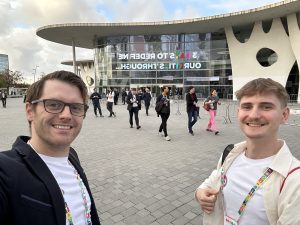 Joaquín Cervera y Adrián Saboto de Cloud Studio Iot en Barcelona