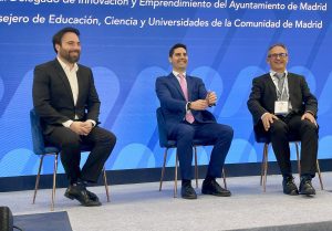 Emilio Viciana Duro, concejal de Educación, Ciencia y Universidades de la Comunidad de Madrid. Ángel Niño, concejal delegado de Innovación y Emprendimiento del Ayuntamiento de Madrid.